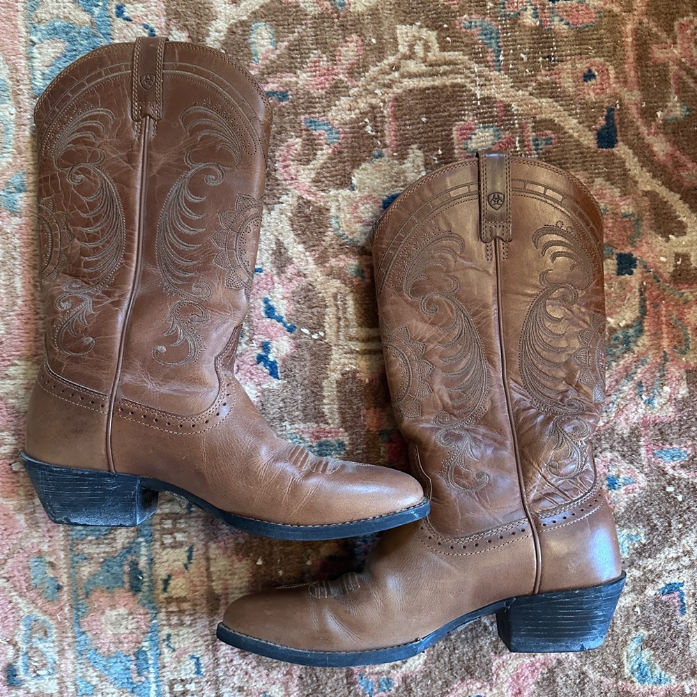 Ariat cowboy boots